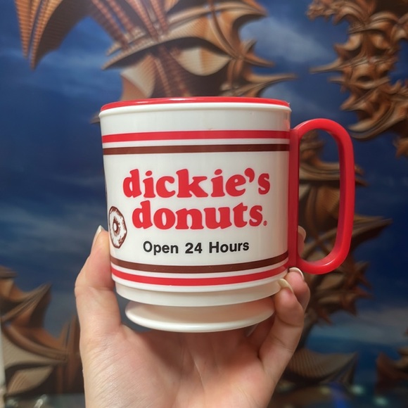 RIP dickie’s donuts portable coffee mug 🍩 - Picture 4 of 9